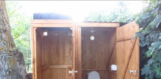 Какие бывают деревянные туалеты для дачи