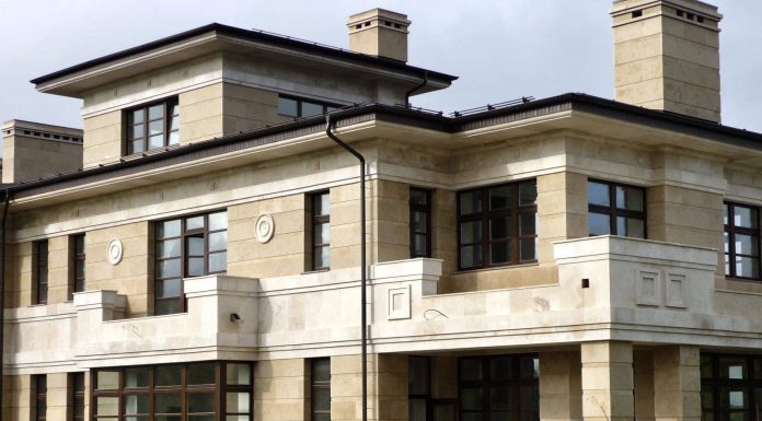 Фаса из камня травертин: что это за материал