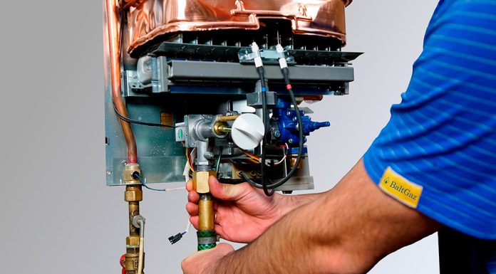 Почему при ремонте газовой колонки лучше обратиться к профессионалу?