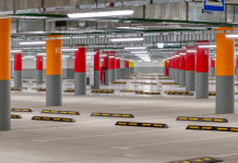 Кто устанавливает отбойники для парковки в новостройках