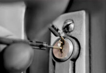 Аварийное вскрытие дверных замков: когда требуется срочная помощь